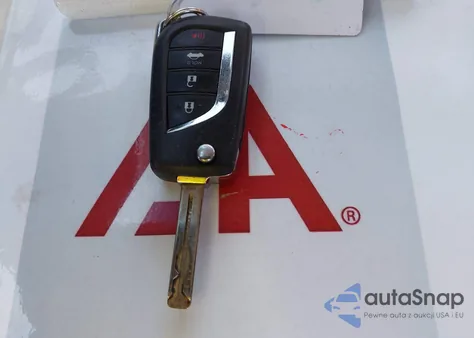 2018 Toyota Camry Le from USA, damaged, VIN 4T1B11HK8JU624670